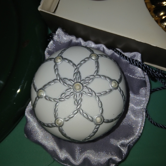 PartyLite 2 Dozen Candles 3 Holders - Picture 5 of 9